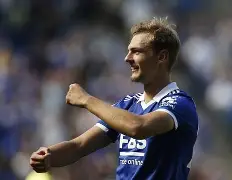 开云下载-佩雷兹塞恩斯撞车退赛